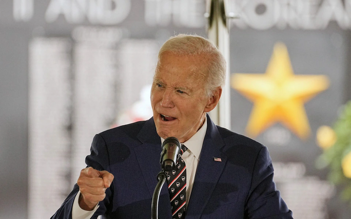 Joe Biden ngoài ung thư tuyến tiền liệt còn mắc một bệnh ung thư khác, vừa phẫu thuật