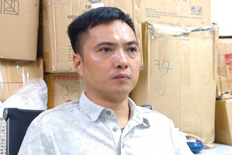 Công an Hà Nội khởi tố "tiểu thương" Shopee, Tiki vì trốn thuế