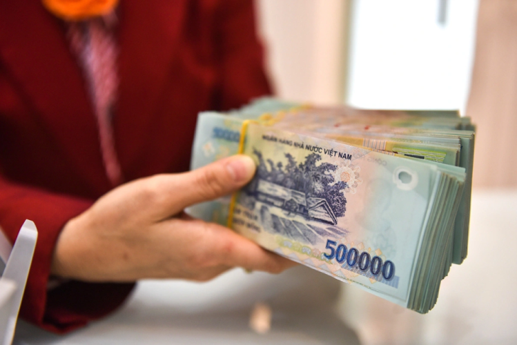 Đề xuất phạt tới 30 triệu đồng nếu vợ kiểm soát thu nhập của chồng hoặc ngược lại