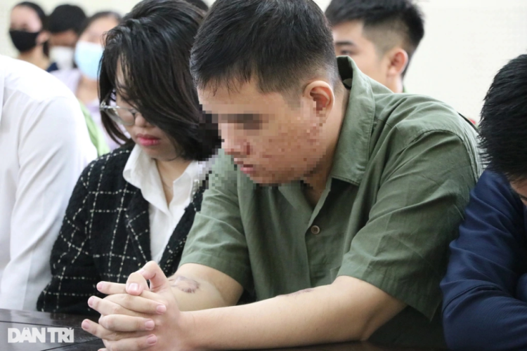 Nam sinh viên xuất sắc và lý do đặc biệt khi quản lý diễn đàn đồi trụy Thiên địa