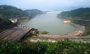 Tại sao Nguyễn Văn Lâm, giám đốc chi nhánh văn phòng đăng ký đất đai ở Hòa Bình bị khởi tố?