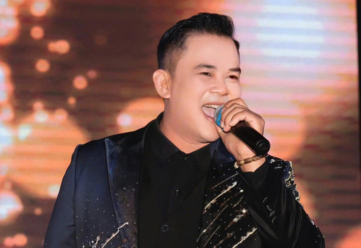 Một ca sĩ vừa bị bắt liên quan đến vụ "chạy án" 9 tỷ
