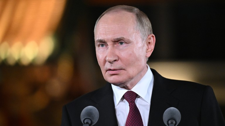 Putin đề nghị bảo đảm an ninh cá nhân cho Zelensky