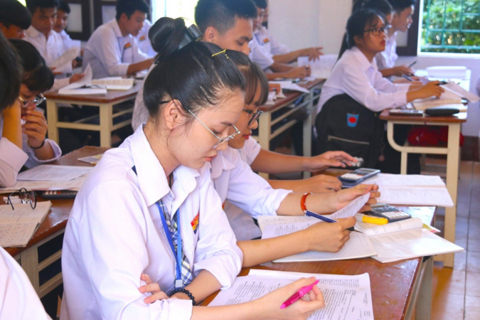 Thế thì mừng quá: Học phí, viện phí có thể được giảm trừ trước khi tính thuế thu nhập cá nhân