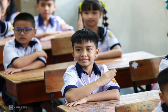 Đề xuất dạy tiếng Campuchia, Thái Lan, Indonesia ở phổ thông: Học sinh sắp phải thi thêm ngoại ngữ mới?
