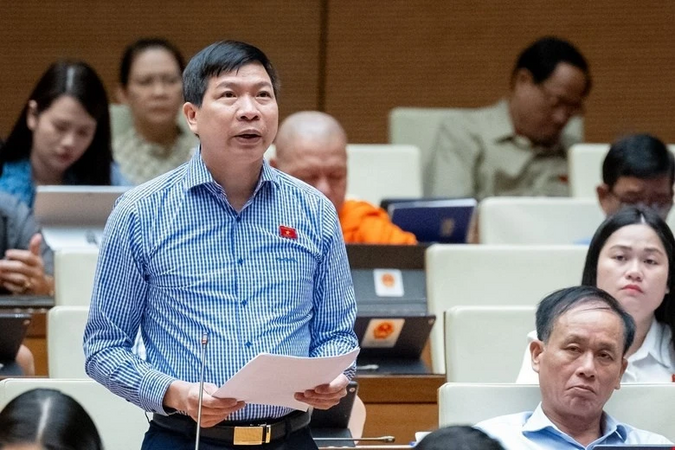 Tạm đình chỉ nhiệm vụ đại biểu Quốc hội đối với ông Trần Văn Thức