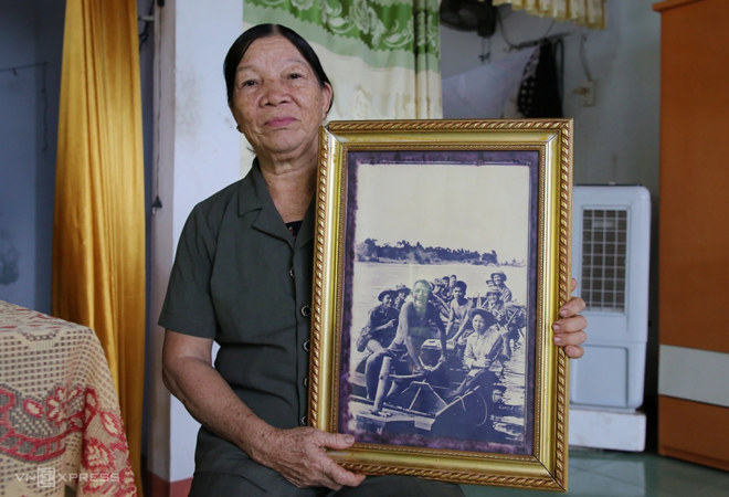 Đời thực của cô lái đò trong phim 'Mưa đỏ'