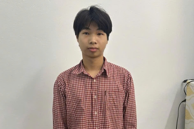 Mất nết vô cùng! Thanh niên đăng bán mô hình hoạt hình rồi giao cho khách cục gạch 🧱