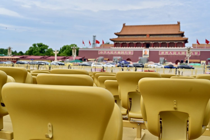 Trung Quốc đã "giải phóng" 50.000 ghế ngồi lễ duyệt binh trong phút mốt đi đâu?