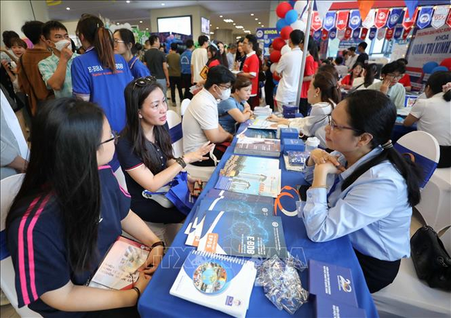 Giới hạn nguyện vọng xét tuyển đại học từ năm 2026: Tại sao lại không nên?