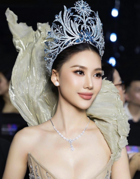 Nóng! Khởi tố vụ án 'vu khống' Hoa hậu Quỳnh Hoa