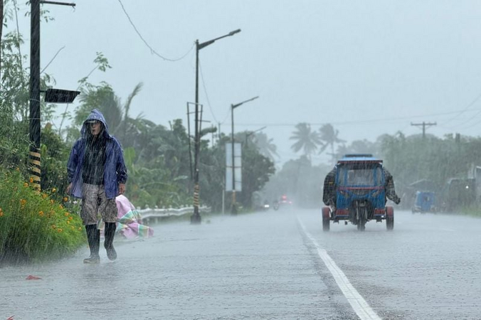 Siêu bão mạnh nhất hành tinh Ragasa trút 'bom nước' càn quét Philippines, Trung Quốc, Đài Loan báo động khẩn