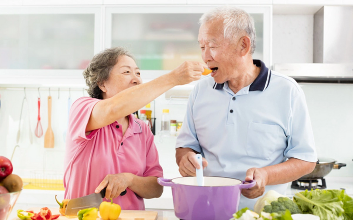 Chuyện ấy ở người cao tuổi lợi, hại thế nào?  Nó có thể không phải là những gì bạn nghĩ