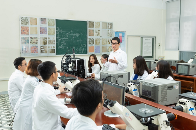 Tái cấu trúc đại học: Không để giảng dạy và học tập bị gián đoạn