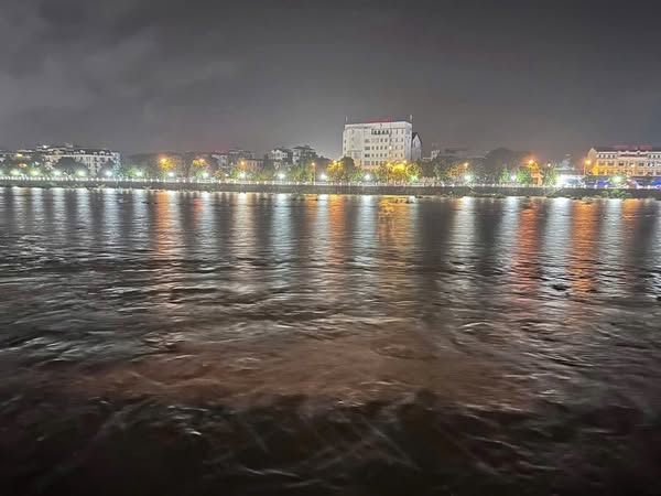 LŨ ĐẶC BIỆT LỚN TRÊN SÔNG THAO Ở LÀO CAI