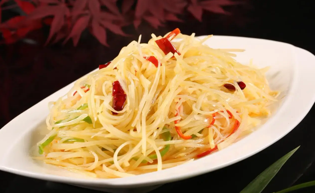 Cách chế biến khoai tây khác lạ, vừa đưa cơm, giới trẻ có thể rất thích