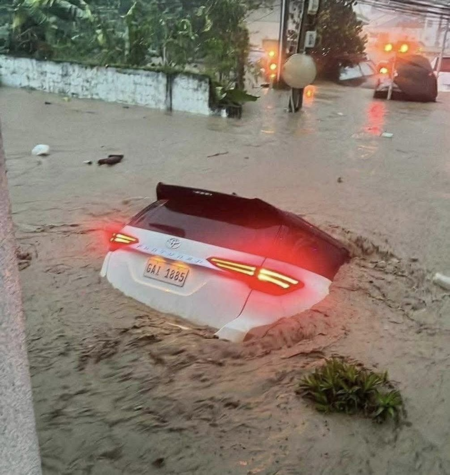 Hình ảnh bão Kalmaegi đã càn quét qua miền trung Philippines sáng nay