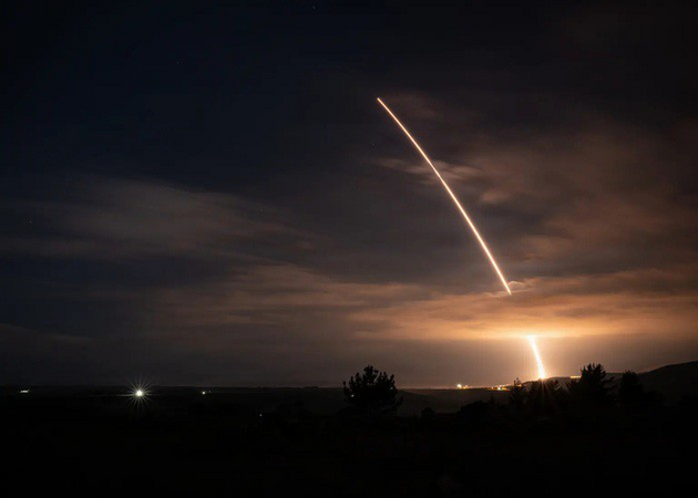 Mỹ phóng "tên lửa tận thế" Minuteman III