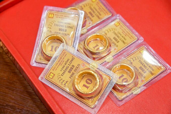 Vì sao giá vàng hôm nay 12/11 vẫn dự bâo tăng mạnh?