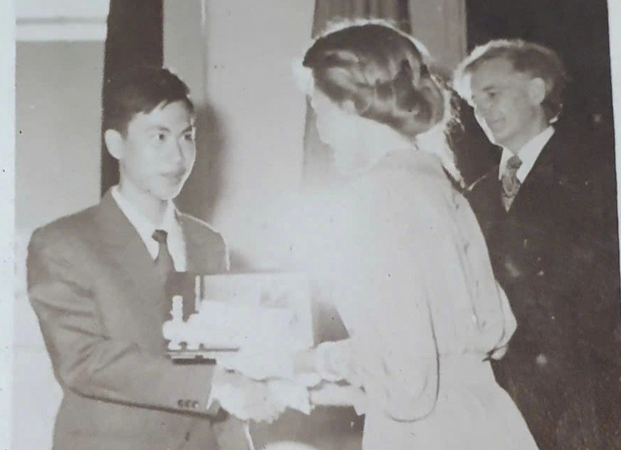 Cuộc sống ít ai ngờ của Tiến sĩ nổi tiếng là "Cậu bé vàng của Toán học Việt Nam”, từng được tuyển thẳng đại học ở Nga