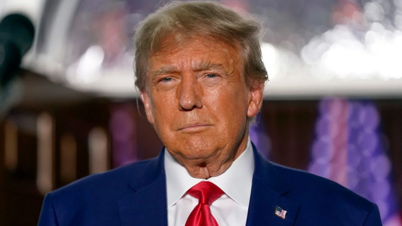 Nhà Trắng bất ngờ tuyên bố ông Trump đã ngừng tài trợ cho cuộc xung đột ở Ukraine