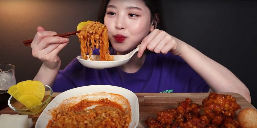 Tại sao người ta thích xem mukbang? Thử phân tích dưới góc độ tâm lý