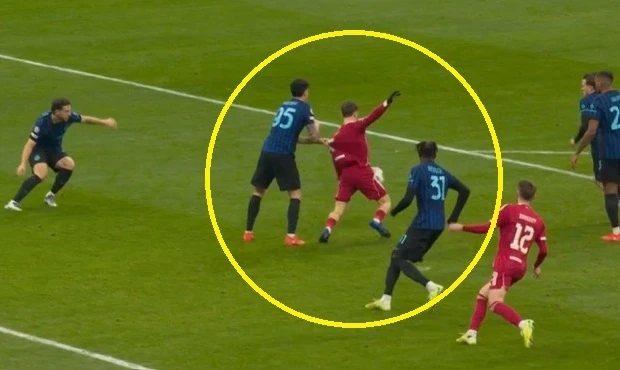 Quyết định gây phẫn nộ trong ngày Liverpool hạ Inter