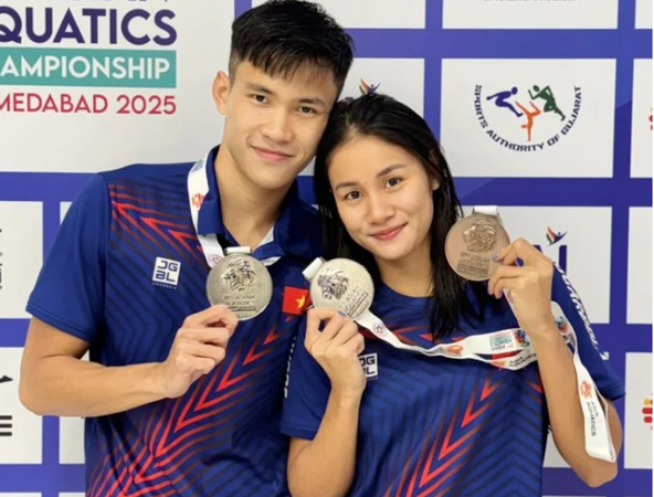 Chuyện tình của kình ngư Phạm Thanh Bảo và nữ VĐV bật khóc ngay trên bục nhận huy chương SEA Games 33