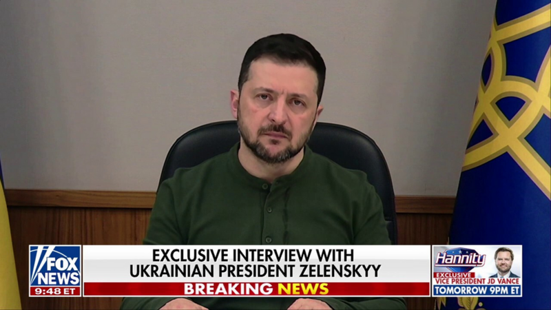 Khi được hỏi dự định làm gì sau khi rời chức tổng thống Ukraine, Zelensky cười và nói...