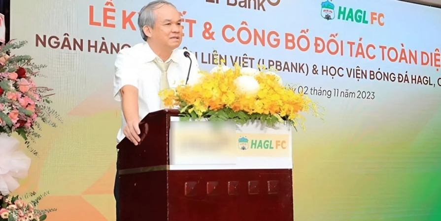 Chủ tịch tập đoàn dành tiền tỷ thưởng U23 Việt Nam: Từng 4 lần thi trượt đại học, quan điểm dạy con khác biệt