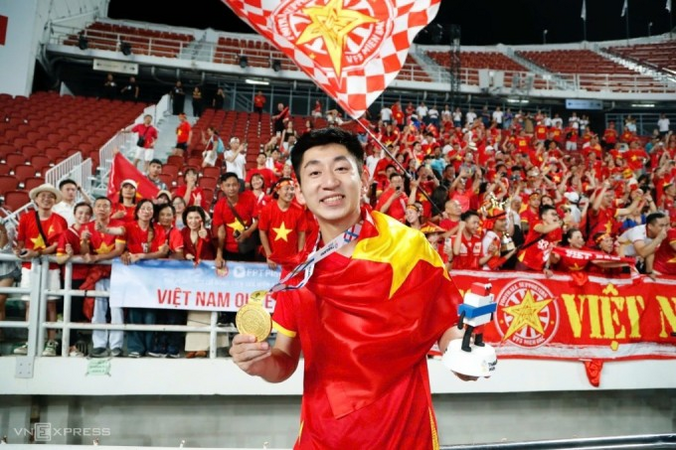Cậu bé bị từ chối vì thấp bé trở thành 'lá chắn thép' của U23 Việt Nam