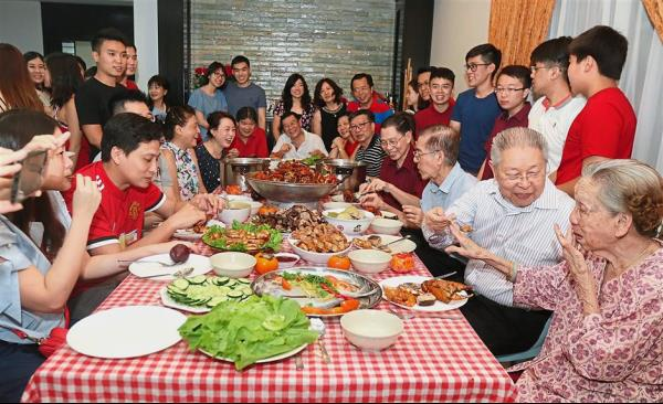 Sau khi cha mẹ mất, ba điều anh chị em cần giữ nếu không duyên nhà rất dễ cạn