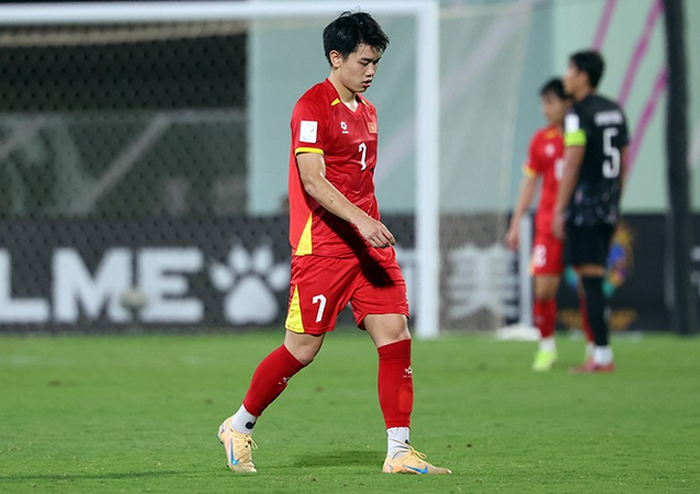 Đình Bắc bị AFC treo giò, lỡ hẹn trận ĐT Việt Nam quyết đấu Malaysia