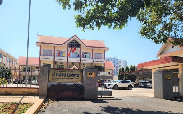 Khi phần thưởng đến muộn, niềm vui của học sinh không còn trọn vẹn