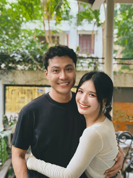 'Người tình' xinh đẹp kém 9 tuổi của Thanh Sơn trên phim giờ vàng VTV là ai?
