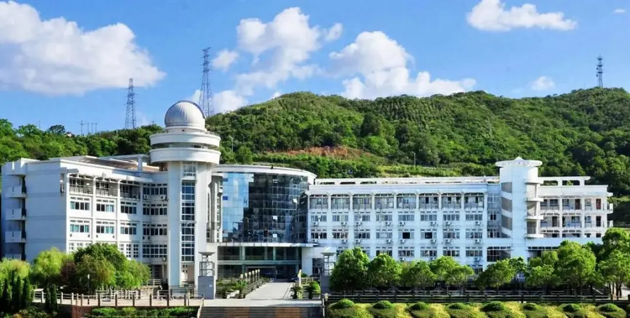 Bỏ kỳ thi vào 10 cũng đang được thảo luận ở Trung Quốc