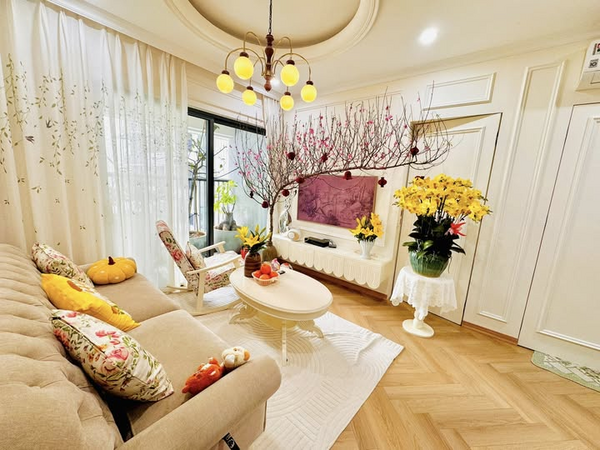 Cách cắm cành đào huyền không bị đổ