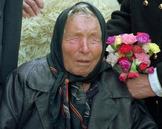 Năm Bính Ngọ 2026 sẽ trải qua những gì: Dự báo của nhà tiên tri mù Baba Vanga