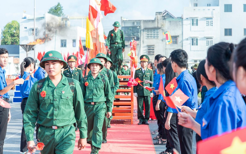 Cận bao nhiêu độ không đủ sức khoẻ đi nghĩa vụ 2025