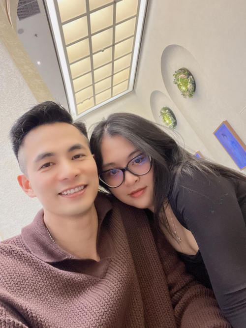 Dũng 'kính' phim 'Độc đạo' tiết lộ về vợ trẻ đẹp xinh như hotgirl