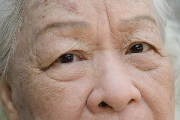 Khuôn mặt có liên quan tới tuổi thọ, người có 3 điểm nổi bật này thường sống lâu