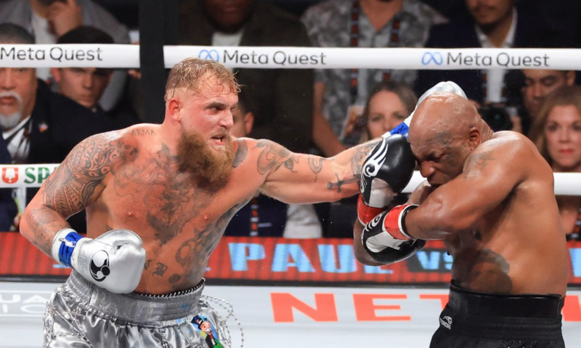 Jake Paul đánh bại huyền thoại Mike Tyson trong trận quyền anh tranh cãi, Mike "thép" sụp đổ