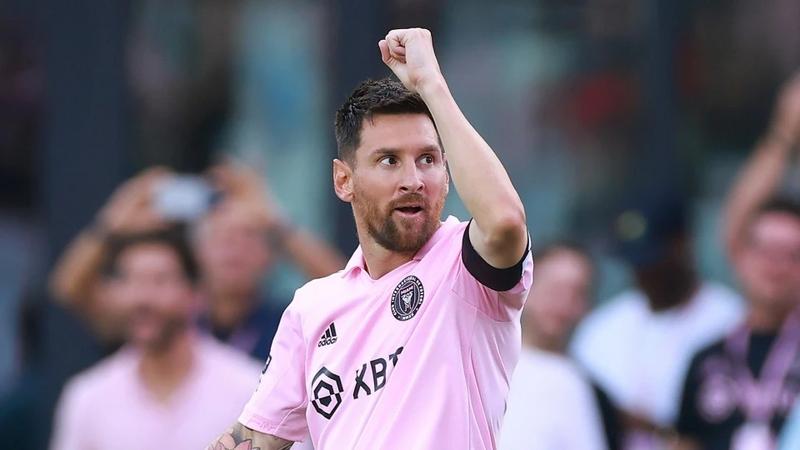 Điều khiến Messi day dứt