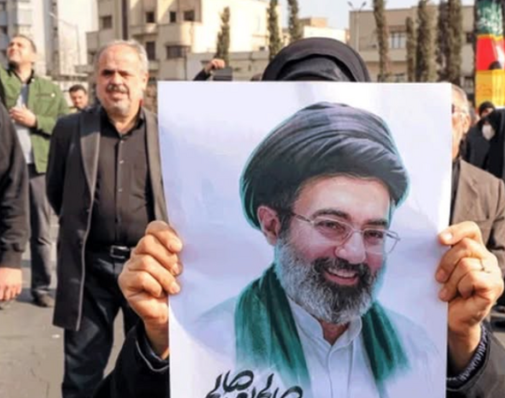 Con trai Tổng thống Iran: Tân lãnh tụ tối cao "bình an vô sự", nhưng chưa xuất hiện kể từ khi được kế nhiệm cha