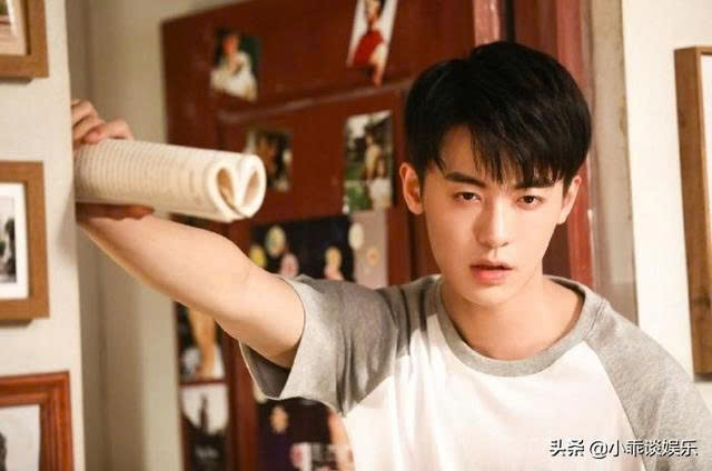 Chòm sao tuần mới 16/3 - 22/3: Xử Nữ chi tiết linh hoạt tạo lợi thế, Bọ Cạp nhìn lại quan sát tạo thành công