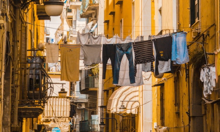 Thú vị với văn hóa phơi quần áo ngoài đường của người Italy: Nếu có đến nước Ý, đừng bỏ qua