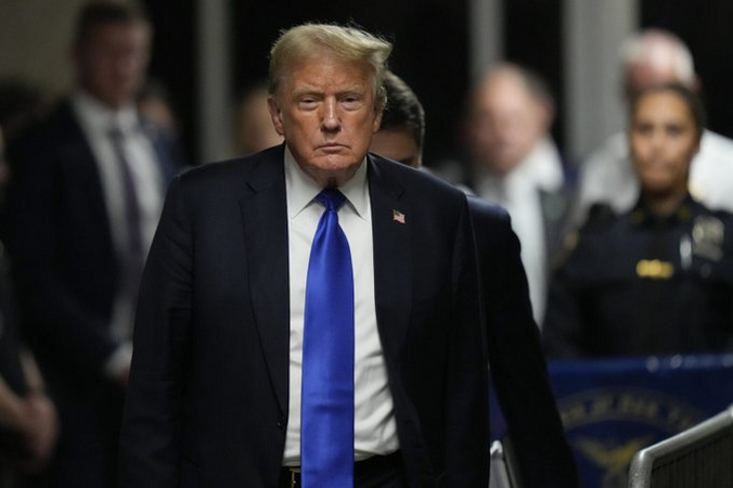 Quân đội Mỹ tấn công đảo Kharg, Israel tấn công hạ tầng cầu đường Iran. Ông Trump không nói suông