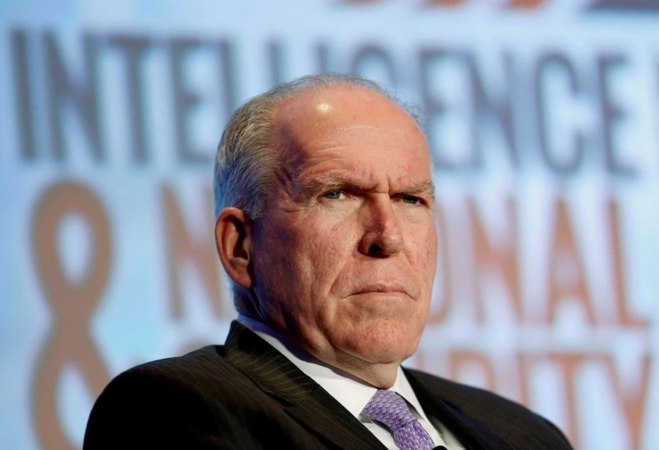 Cựu giám đốc CIA kêu gọi phế truất ông Trump