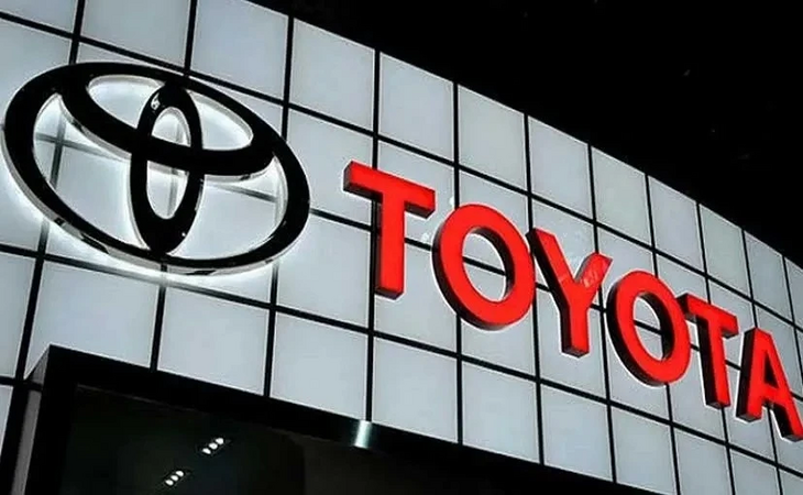Toyota “chậm mà chắc” trong cuộc đua xe điện: Chiến lược hybrid phát huy hiệu quả