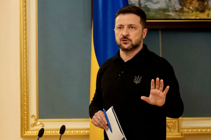 Tổng thống Ukraine chỉ đạo khẩn gì sau cuộc tập kích lớn chưa từng có của Nga?